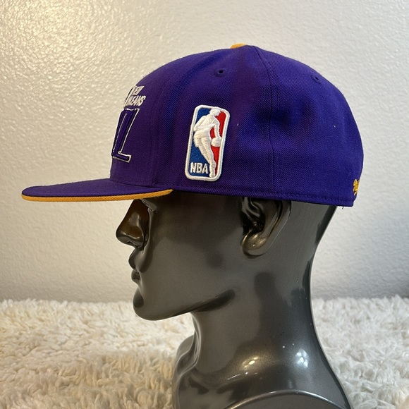 NBA New Orleans Jazz Logo, Mitchell & Ness, Two-Tone Purple, Men's Fitted Hat - Picture 2 of 7